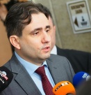 Божидар Божанов: Няма да загубим още едно поколение в борбата срещу Пеевски. На този модел трябва да се сложи край