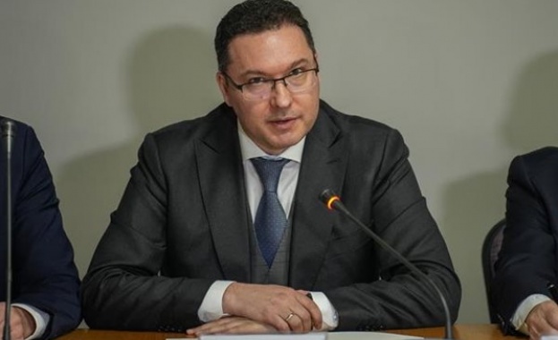 Министър Митов: Бившият заместник-директор на ГДБОП Калин Литов е отстранен от МВР Министър Митов: Бившият заместник-директор на ГДБОП Калин Литов е отстранен от МВР