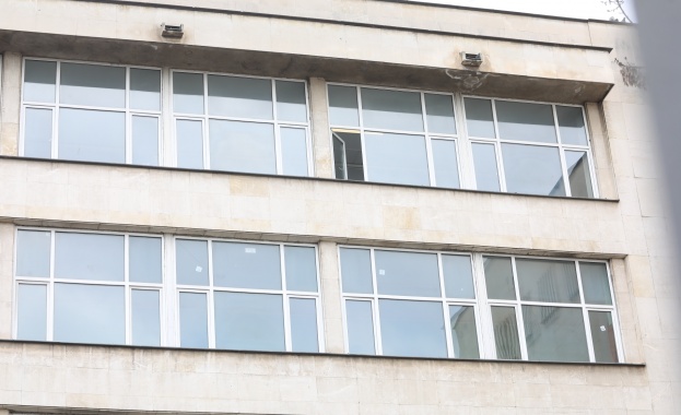 на Професионалната гимназия по транспорт и енергетика Хенри Форд потвърдиха