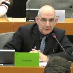 Петър Волгин към еврокомисаря Макграт: Кога ще премахнете забраната върху руските информационни канали?