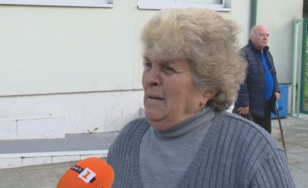 Близки на родилката от Ямбол: Загубихме бебенцето и без малко да загубим Ели, измиха си ръцете Близки на родилката от Ямбол: Загубихме бебенцето и без малко да загубим Ели, измиха си ръцете