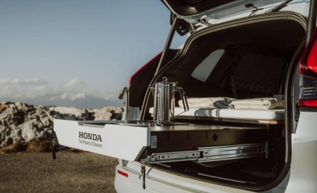 Honda отбелязва 30 години от CR-V с концепция за къща за къмпинг „Dream Pod“ Honda отбелязва 30 години от CR-V с концепция за къща за къмпинг „Dream Pod“