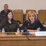 Манолова: Мога да внеса необходимата ангажираност, енергичност, смелост и опит в работата на омбудсмана