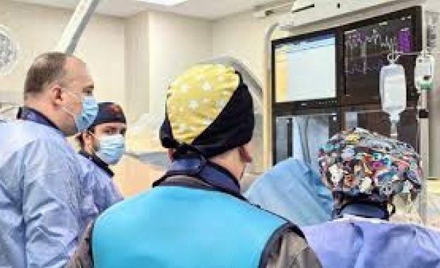 Лекари в „Пирогов“ спасиха от ампутация крака на 44-годишна жена