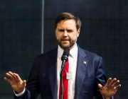 Криза в брака на Джей Ди Ванс?