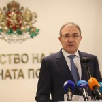 Социалните придобивки се запазват догодина, увери социалният министър преди заседанието на Надзорния съвет на НОИ