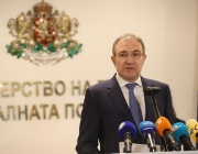 Социалните придобивки се запазват догодина, увери социалният министър преди заседанието на Надзорния съвет на НОИ