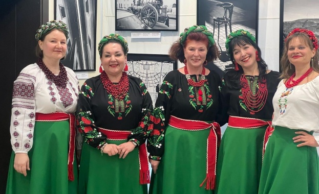 Вечер на украинската поезия събра почитателите на мерената реч в Бургас