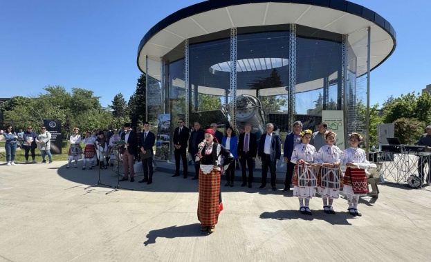 На тържествена церемония в Стара Загора бе официално открит Монумент със спътник „България 1300”