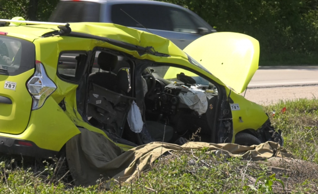 Трима пътници в такси загинаха Сигналът за инцидента е