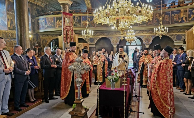 Председателят на АБВ Румен Петков беше сред официалните гости на