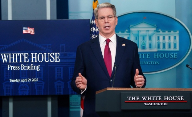 Скот Бесънт: Споразумението на САЩ с Украйна ще позволи на Тръмп да преговаря с Путин