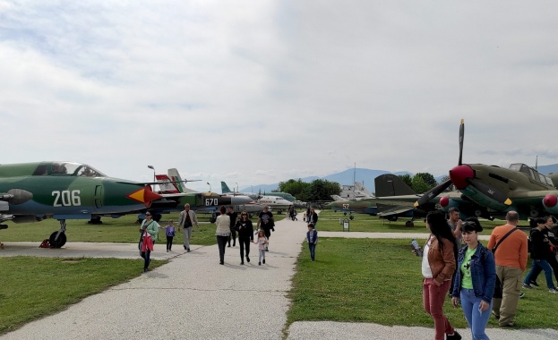 На 6 май вторник от 9 30 до 17 00 ч Музеят