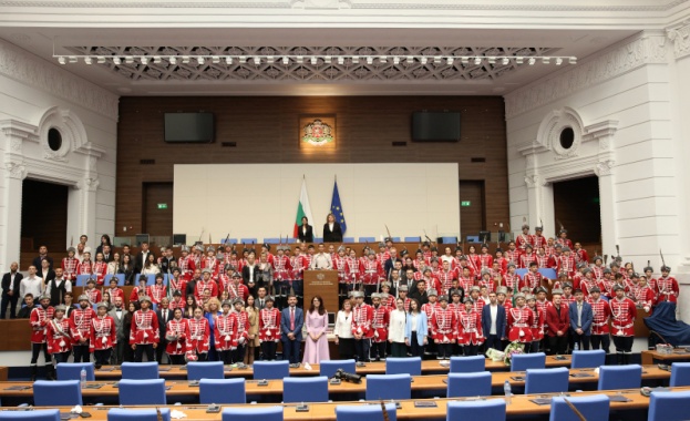 Повече от 160 млади хора от сдружение Младежки гвардейски отряди