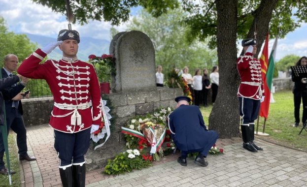 За деветнадесета поредна година д р Милен Врабевски и неговата Фондация