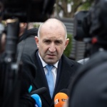 Радев: Основната фигура в парламентарната република - председателят на НС, е сведена до плод и зеленчук