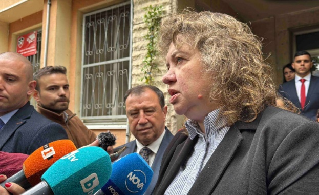 Наталия Киселова: Предложението на президента за референдум трябва да е добре мотивирано Наталия Киселова: Предложението на президента за референдум трябва да е добре мотивирано