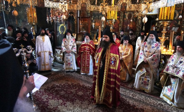 Новият игумен на Зографския манастир бе интронизиран в Атон