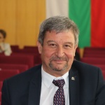 Синдикат „Образование“ адмирира въвеждането на учебния предмет „Добродетели и религия“ в образователната система от първи клас.