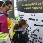 Забавни игри от Yettel учат деца и родители за дигиталната безопасност на Day Off: Family Time 