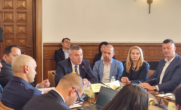 Работим за учредяването на мрежа Магазин за хората ЕАД съобщи