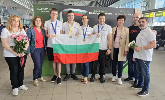 Един сребърен и три бронзови медала спечелиха българските участници на