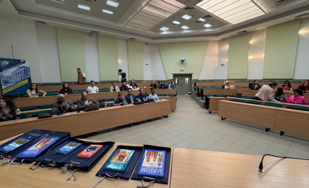 На 15 май 2025 г в зала 2 101 на Русенския