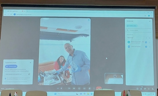 Ремонтирани и оборудвани изследователски лаборатории в Университетския център за приложни