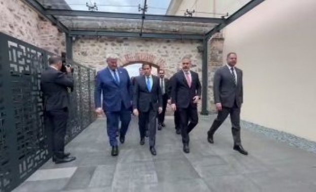 Турция участва в две тристранни срещи днес в Истанбул в