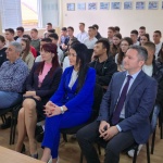 Кристиан Вигенин пред ученици в Попово: Правата на европейските граждани са защитени както никъде другаде