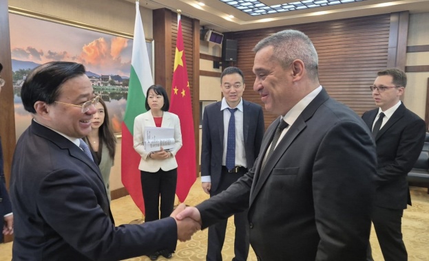 Министър Тахов се срещна с министъра на земеделието на Китай д-р Хан Дзун в Пекин