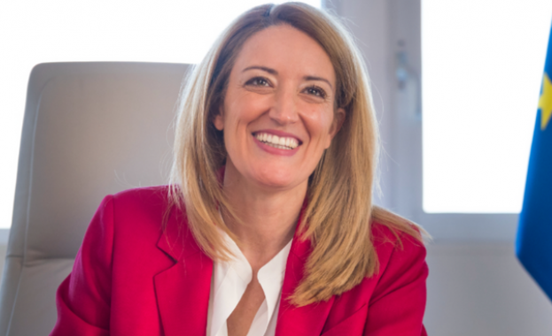 Роберта Мецола най младият човек и първата жена от 20