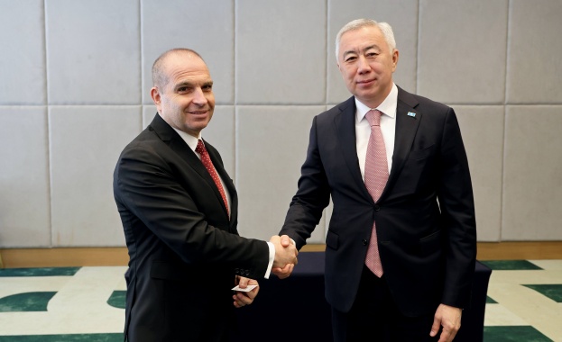 Вицепремиерът Гроздан Караджов: Ще привлечем частен инвеститор, който да развива пристанищните терминали Варна-запад и Варна-изток