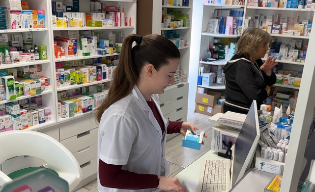 Забавени плащания от НЗОК водят до липса на скъпоструващи лекарства в аптеките