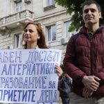 Протест на родители, заради забавени компенсации от държавата за неприети деца в държавни и общински ясли и детски градини