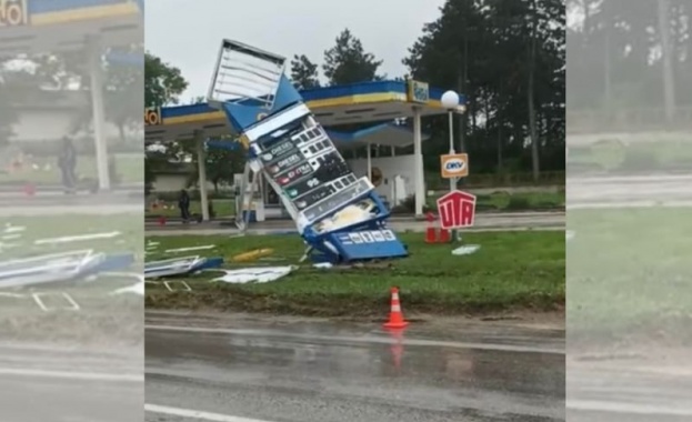 Тир се заби в бензиностанция Инцидентът е станал в село