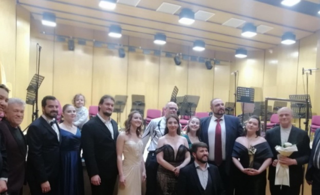 В Плевен с впечатляващ гала концерт завърши VI то издание