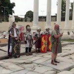 Гладиатори и рицари дефилират в Пловдив