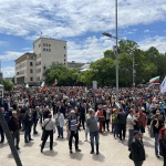 Протести срещу еврото – кой ще спре инфлацията и кога да обменим спестяванията си