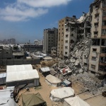 Израел удари пункт за разпределение на хуманитарна помощ в Газа