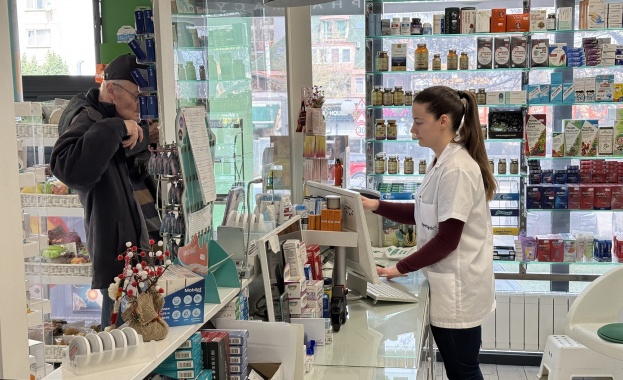 Аптеките изнемогват: Без надценки, без плащания, без глас – пациентите остават без лекарства!   