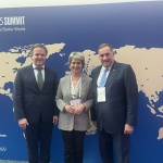 Весела Лечева проведе среща в Лозана с президента на ЕОК Спирос Капралос и с еврокомисаря Глен Микалеф