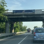 Премахват се рекламните табели, поставени без разрешение по съоръжения или в близост до републиканските пътища