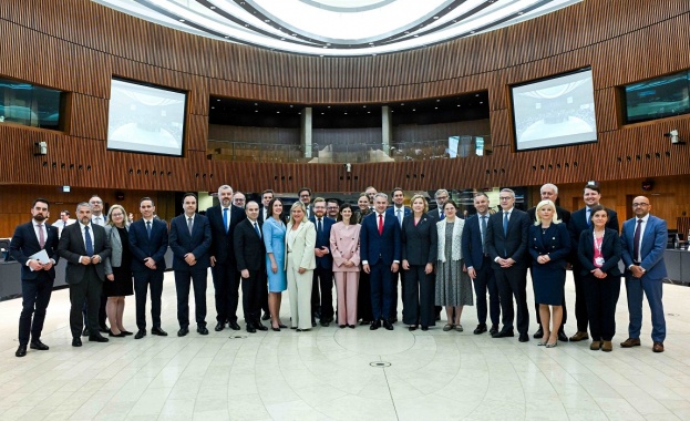 България разглежда предложенията на Европейската комисия по Пакета за техническа