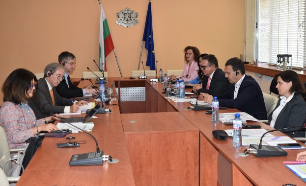 Зам.-министър Барбалов: Членството в ОИСР е стратегически приоритет, а доброто управление на държавните предприятия – ключов национален ангажимент