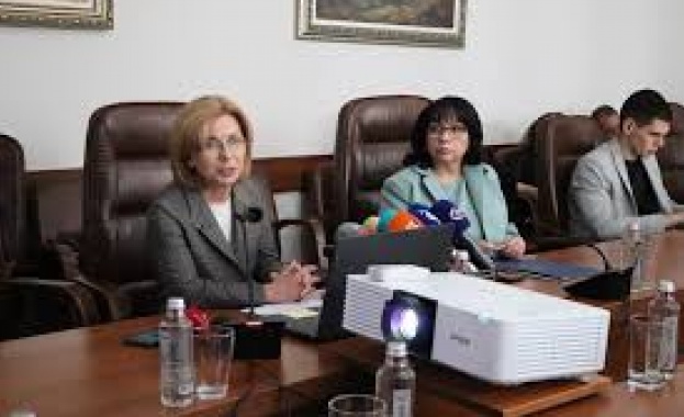 В дългосрочен план преобладаващата част от българското общество категорично заявява