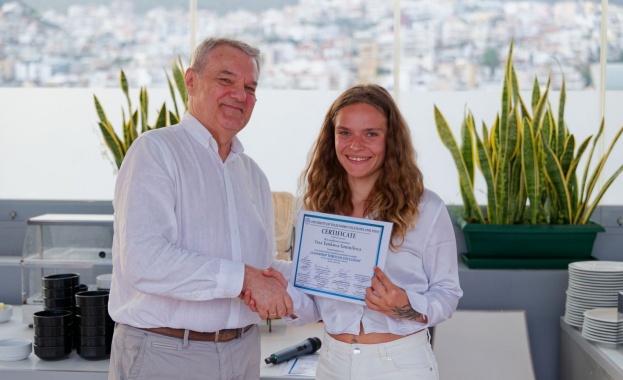 Председателят на ПП АБВ Румен Петков връчи официално сертификатите на