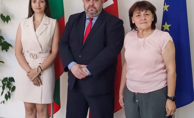 Председателят на Националния съвет на БСП Атанас Зафиров и Изпълнителното