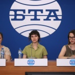 Системата на грижовен труд в България е пред колапс – грижата се крепи на раменете на възрастни жени