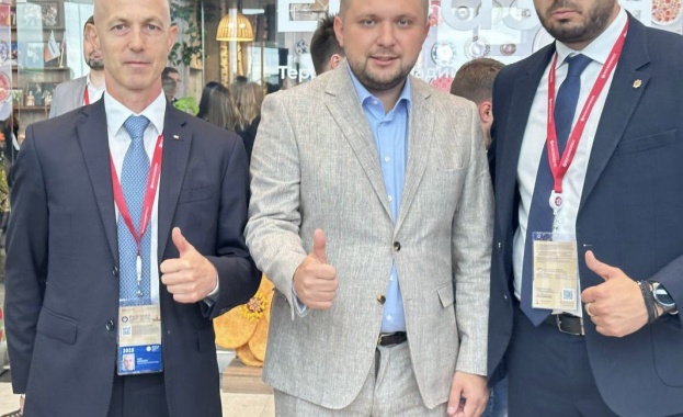 “Възраждане” участва на голям форум в Санкт Петербург 